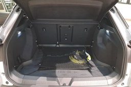 harmaa Volkswagen ID.4 2025 kuva 12.