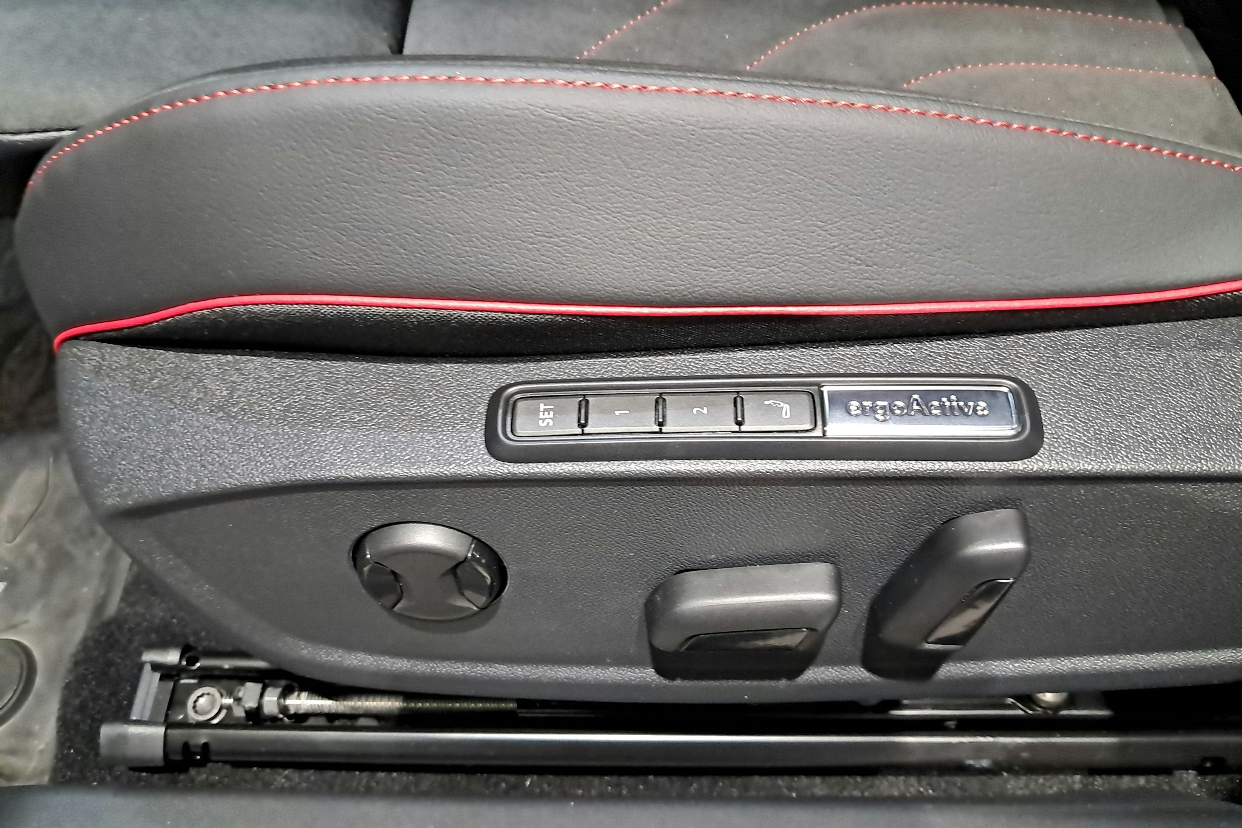 harmaa Volkswagen ID.4 2025 kuva 15.