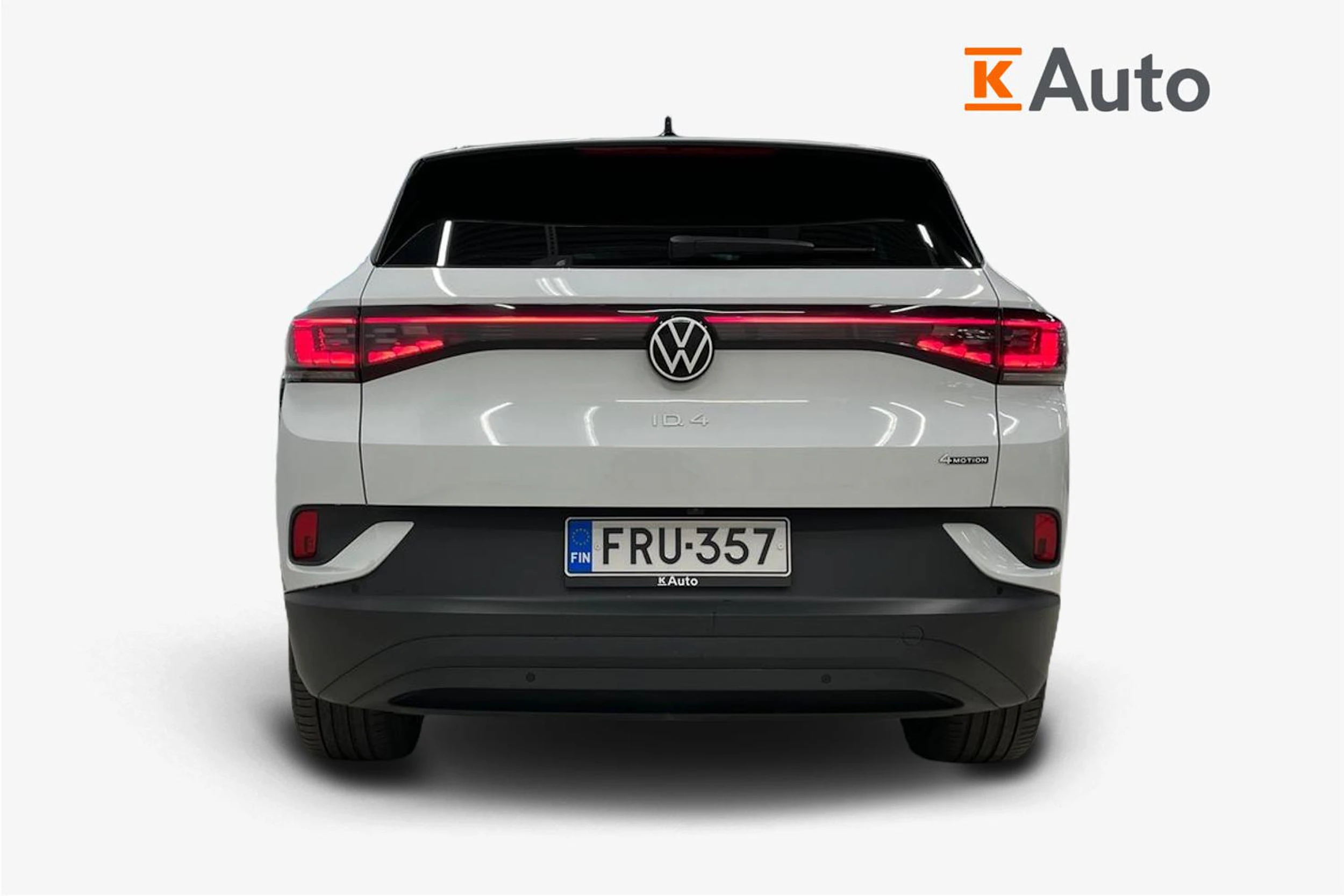 valkoinen Volkswagen ID.4 2024 kuva 4.