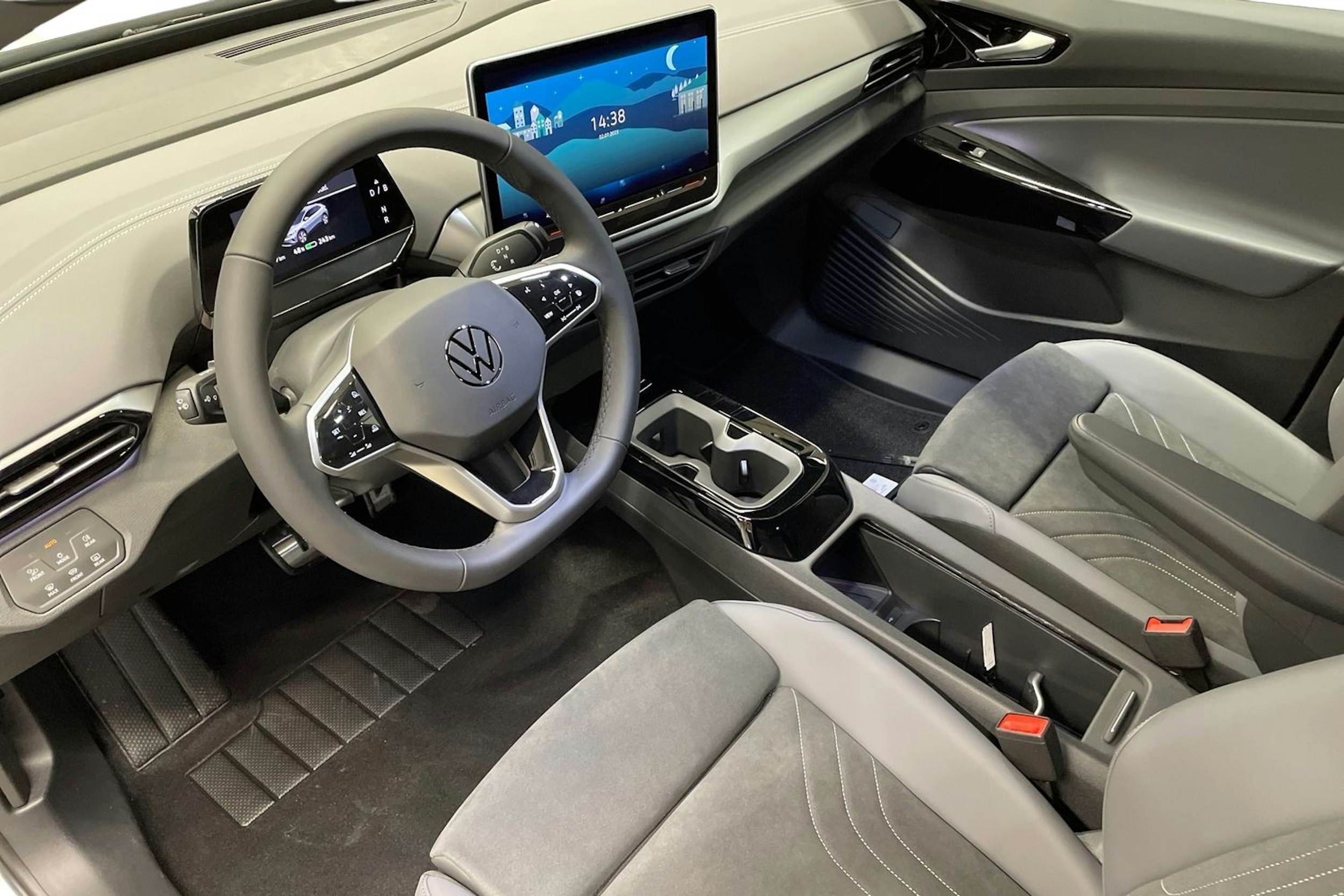 valkoinen Volkswagen ID.4 2025 kuva 6.