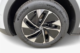 valkoinen Volkswagen ID.4 2025 kuva 9.