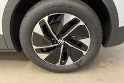 valkoinen Volkswagen ID.4 2025 kuva 10.