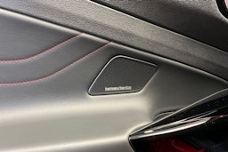 punainen Volkswagen ID.4 2025 kuva 11.