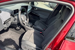 punainen Volkswagen ID.4 2025 kuva 6.