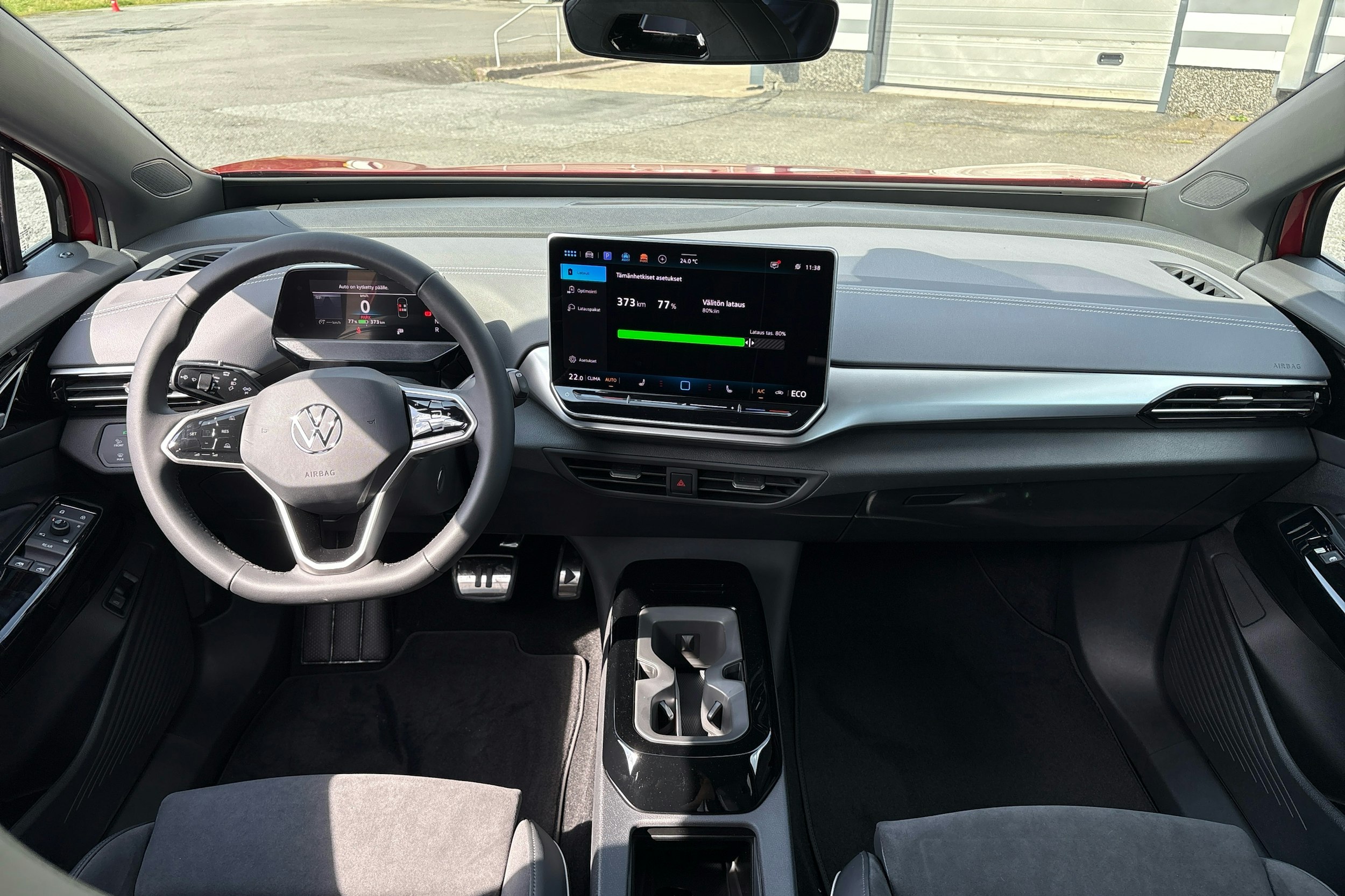 punainen Volkswagen ID.4 2025 kuva 7.
