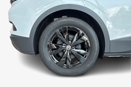 valkoinen Volkswagen ID.4 2025 kuva 9.
