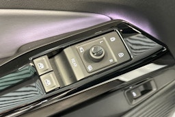 valkoinen Volkswagen ID.4 2025 kuva 14.