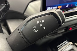 met. harmaa Volkswagen ID.4 2025 kuva 11.
