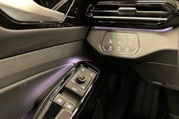 punainen Volkswagen ID.4 2025 kuva 18.