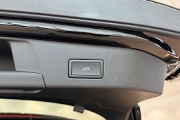 met. musta Volkswagen ID.4 2025 kuva 13.