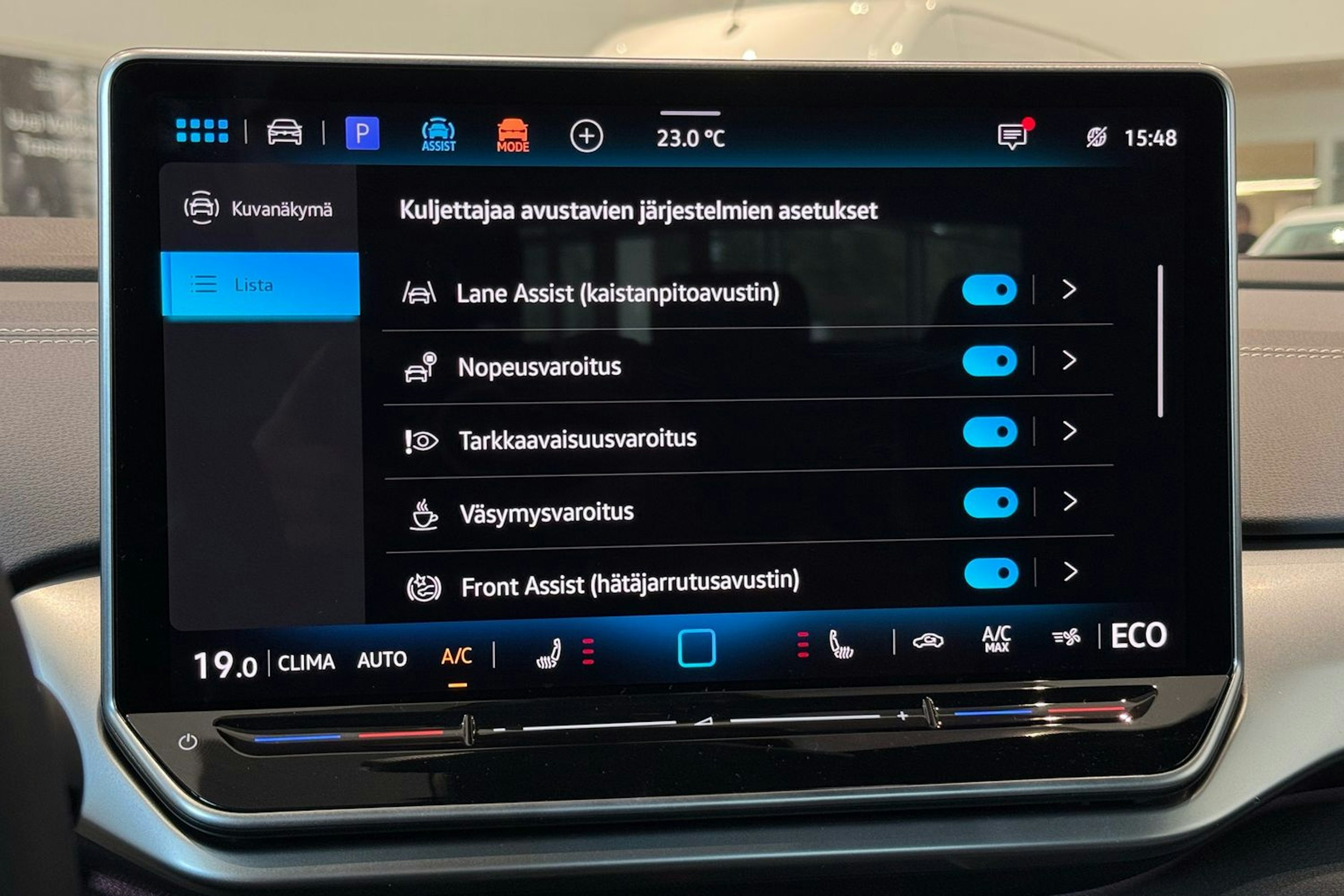 met. musta Volkswagen ID.4 2025 kuva 21.