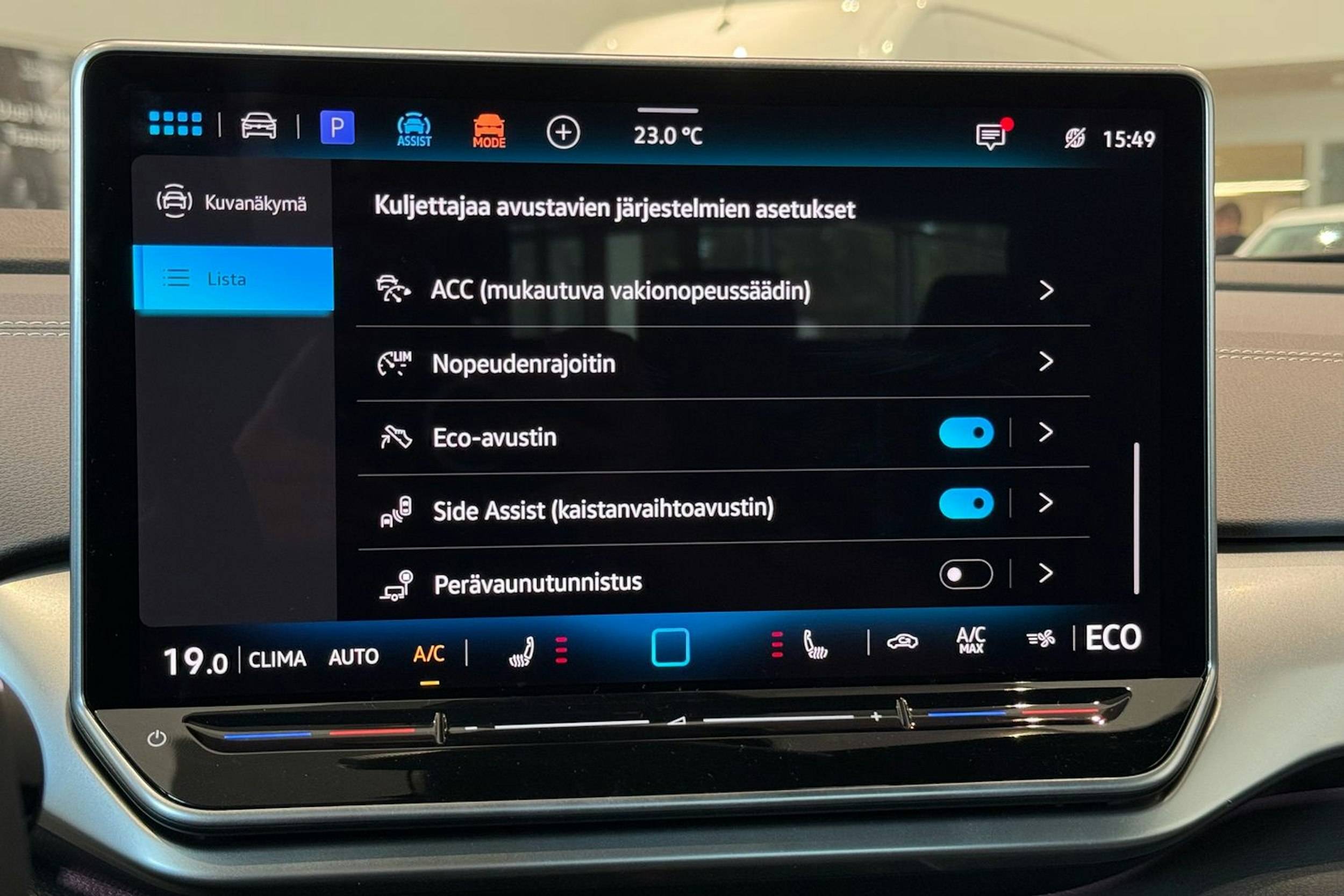 met. musta Volkswagen ID.4 2025 kuva 22.