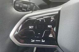 sininen Volkswagen ID.4 2025 kuva 11.