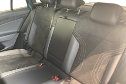 sininen Volkswagen ID.4 2025 kuva 8.