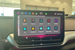 sininen Volkswagen ID.4 2025 kuva 16.