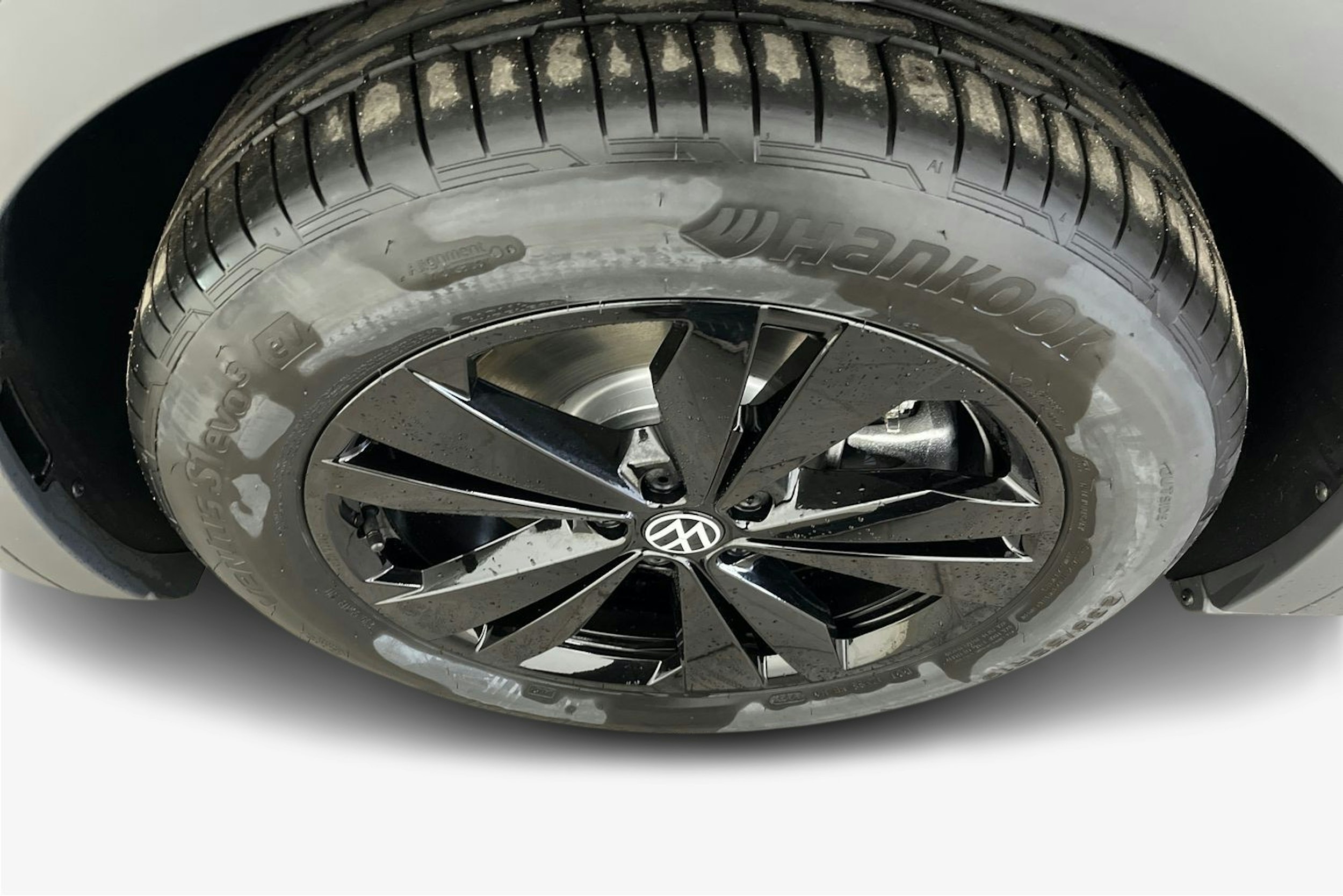 sininen Volkswagen ID.4 2025 kuva 9.