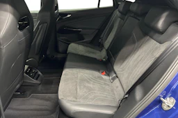 sininen Volkswagen ID.4 2025 kuva 8.