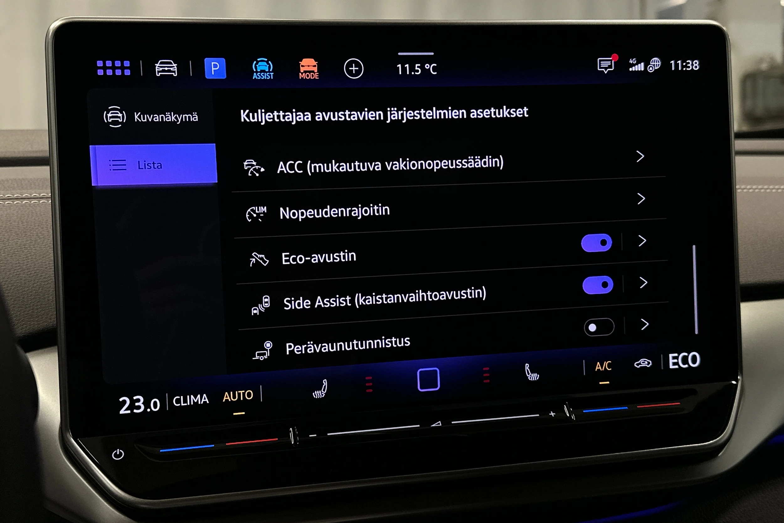 sininen Volkswagen ID.4 2025 kuva 29.