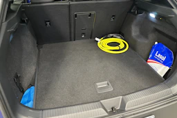 sininen Volkswagen ID.4 2025 kuva 36.