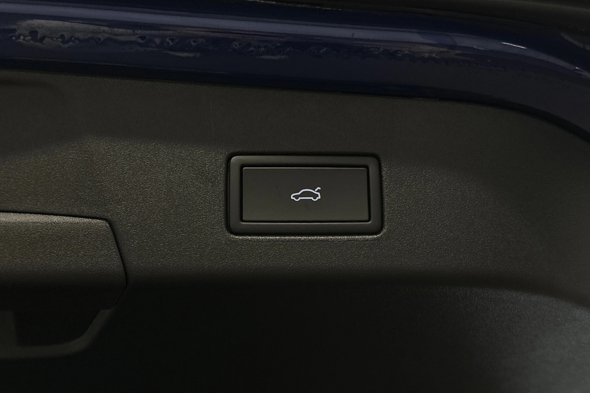 sininen Volkswagen ID.4 2025 kuva 38.