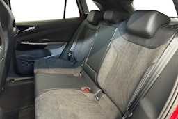 punainen Volkswagen ID.4 2025 kuva 8.