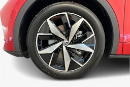 punainen Volkswagen ID.4 2025 kuva 9.