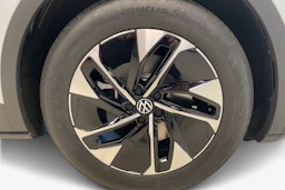 harmaa Volkswagen ID.4 2025 kuva 9.