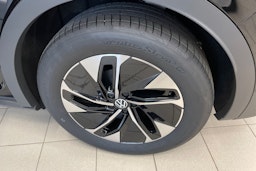 met. musta Volkswagen ID.4 2025 kuva 10.
