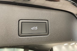 met. musta Volkswagen ID.4 2025 kuva 18.
