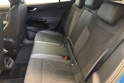 sininen Volkswagen ID.4 2025 kuva 8.