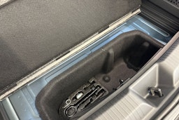 sininen Volkswagen ID.4 2025 kuva 29.