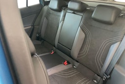 sininen Volkswagen ID.4 2025 kuva 8.