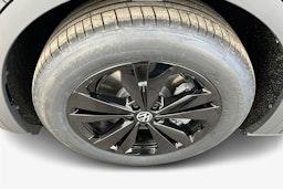 musta Volkswagen ID.4 2025 kuva 9.