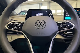 musta Volkswagen ID.4 2025 kuva 15.