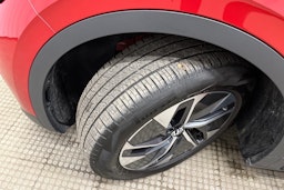 punainen Volkswagen ID.4 2025 kuva 13.