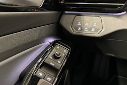 punainen Volkswagen ID.4 2025 kuva 17.