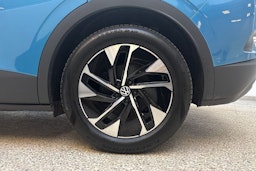 sininen Volkswagen ID.4 2025 kuva 11.
