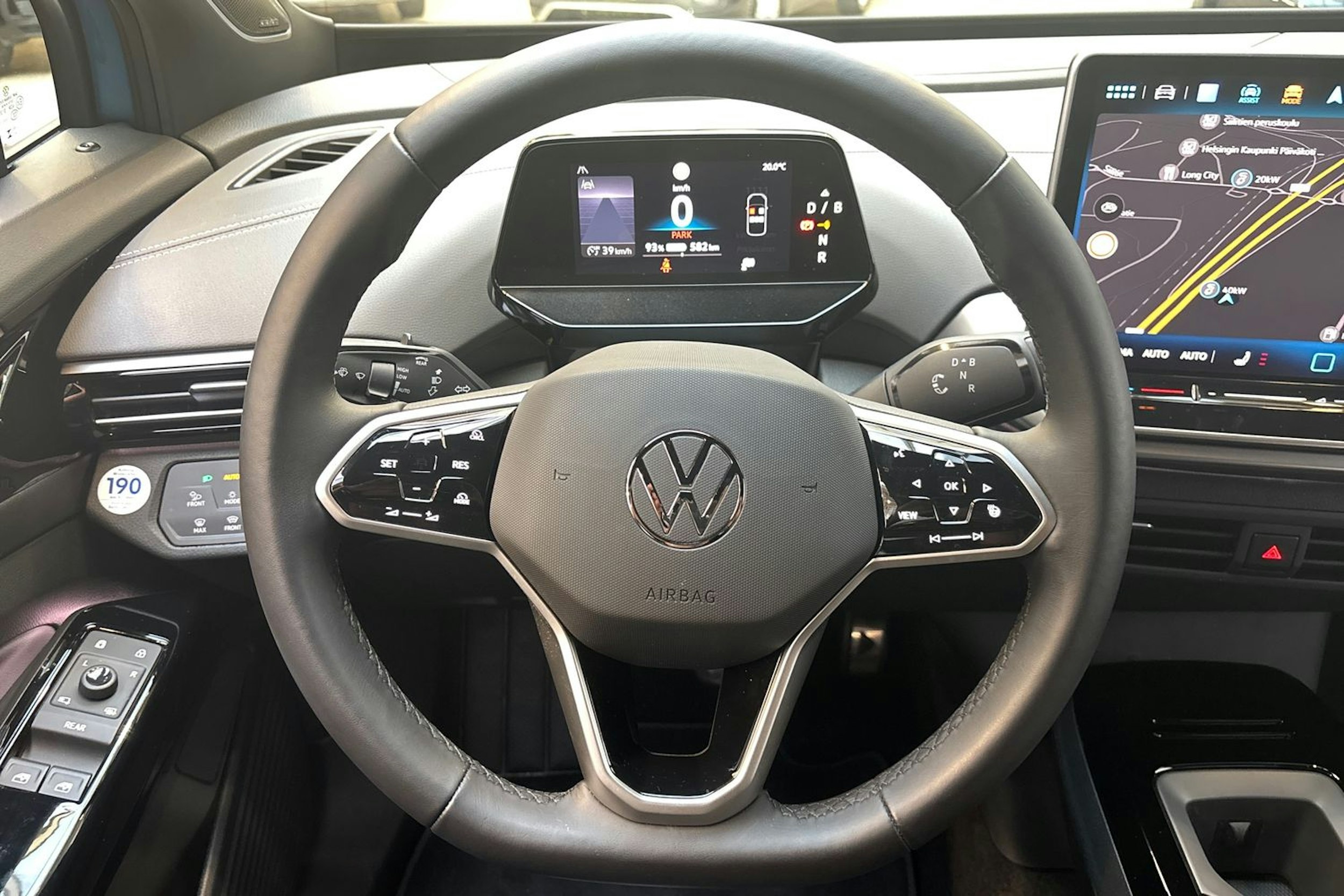 sininen Volkswagen ID.4 2025 kuva 19.