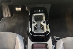 sininen Volkswagen ID.4 2025 kuva 26.