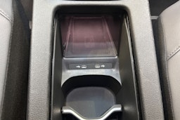 sininen Volkswagen ID.4 2025 kuva 27.