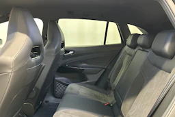 musta Volkswagen ID.4 2025 kuva 6.