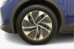 sininen Volkswagen ID.4 2025 kuva 11.