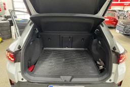 valkoinen Volkswagen ID.4 2025 kuva 15.