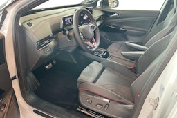 valkoinen Volkswagen ID.4 2025 kuva 6.