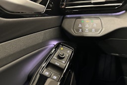 sininen Volkswagen ID.4 2025 kuva 17.