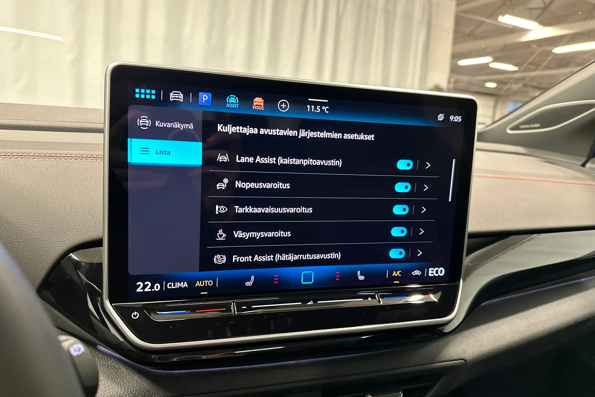 sininen Volkswagen ID.4 2025 kuva 24.