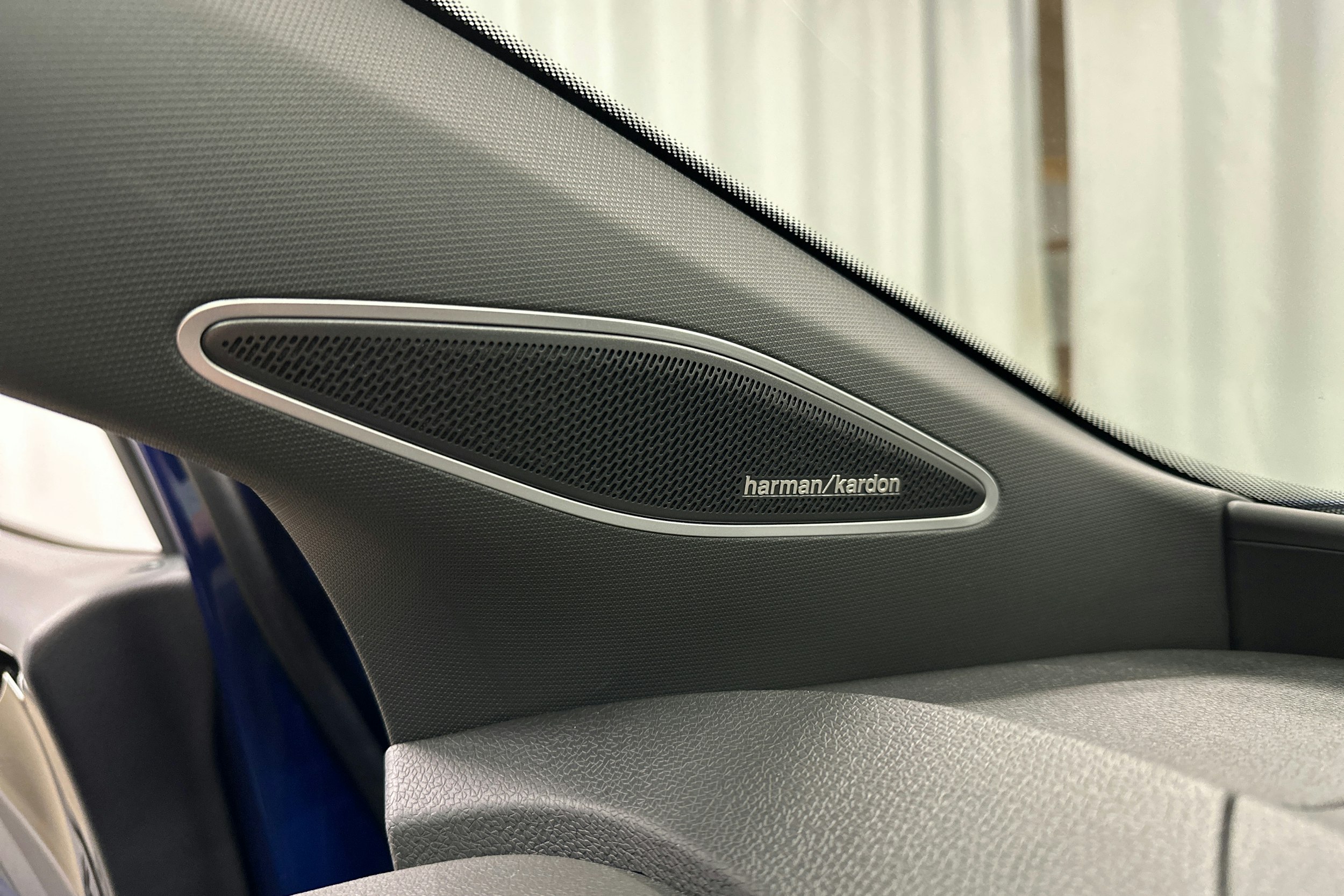 sininen Volkswagen ID.4 2025 kuva 28.