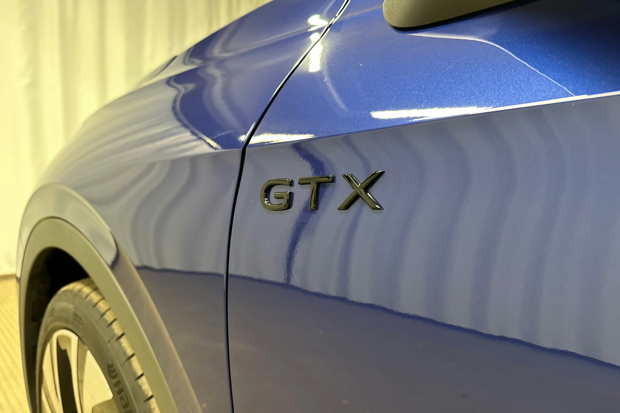 sininen Volkswagen ID.4 2025 kuva 35.