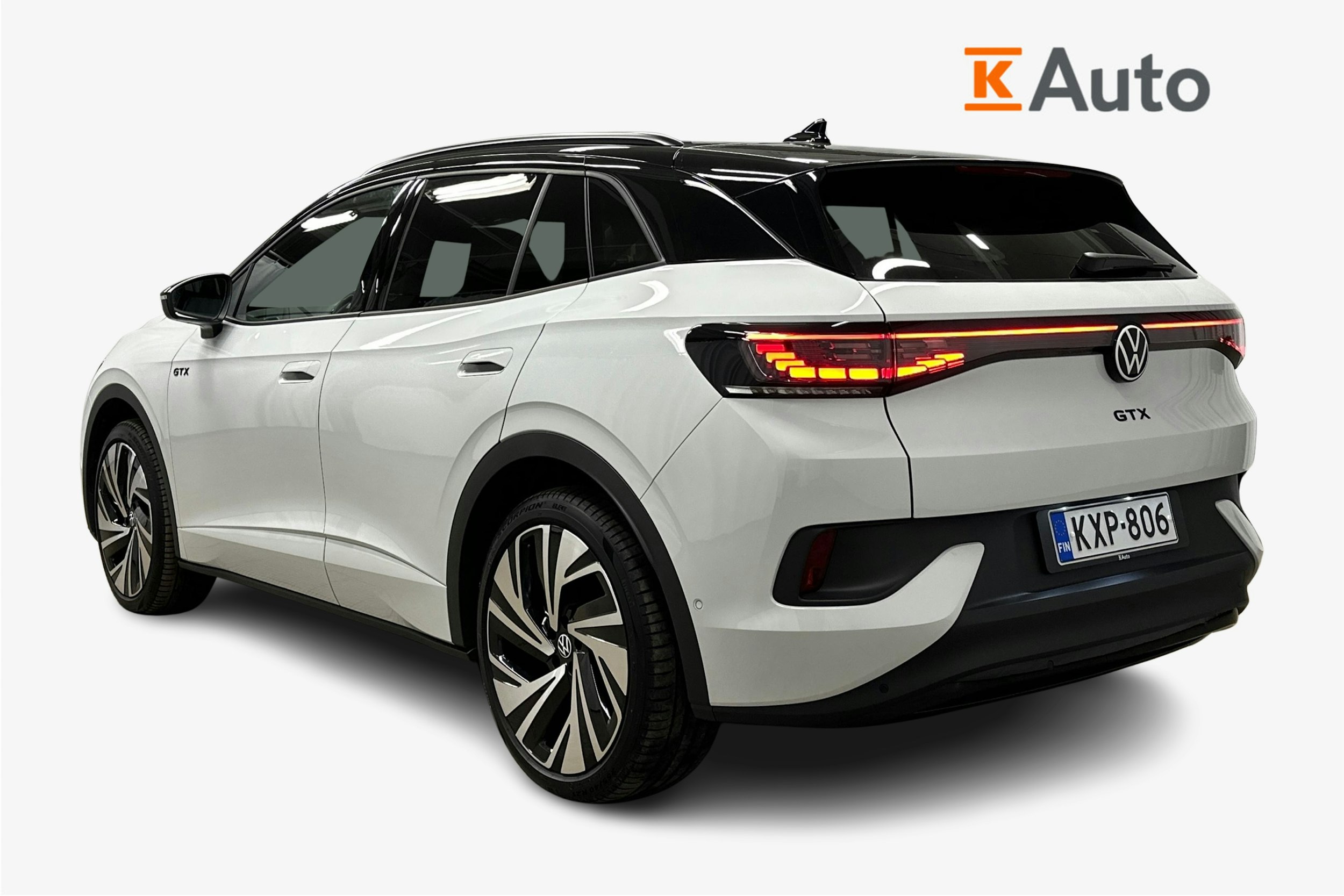 valkoinen Volkswagen ID.4 2025 kuva 2.