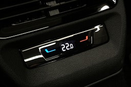 valkoinen Volkswagen ID.4 2025 kuva 16.